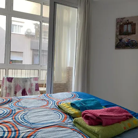 Centro Privada En Compartidos Homestay Malaga
