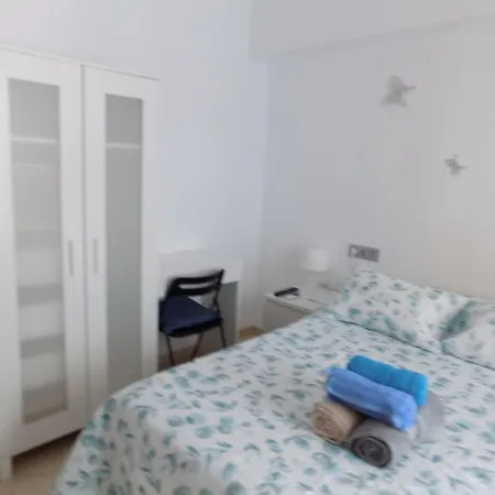 Centro Privada En Compartidos Homestay Malaga
