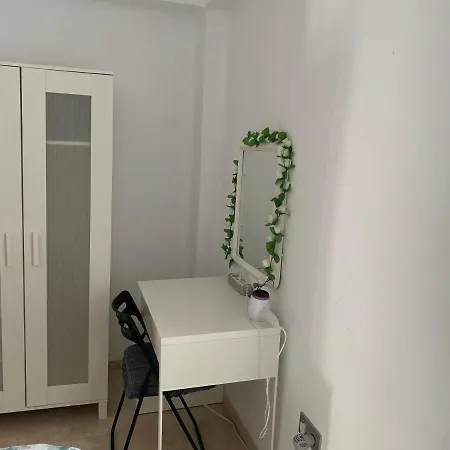 Centro Privada En Compartidos * Malaga