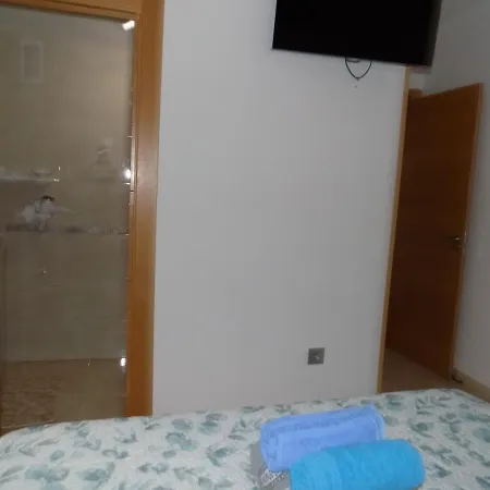 Centro Privada En Compartidos Homestay Malaga